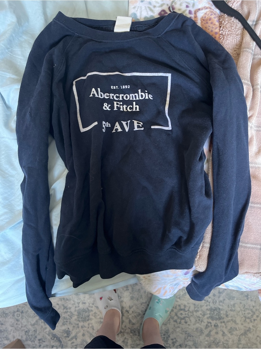 Abercrombie & Fitch women’s navy long sleeve shirt